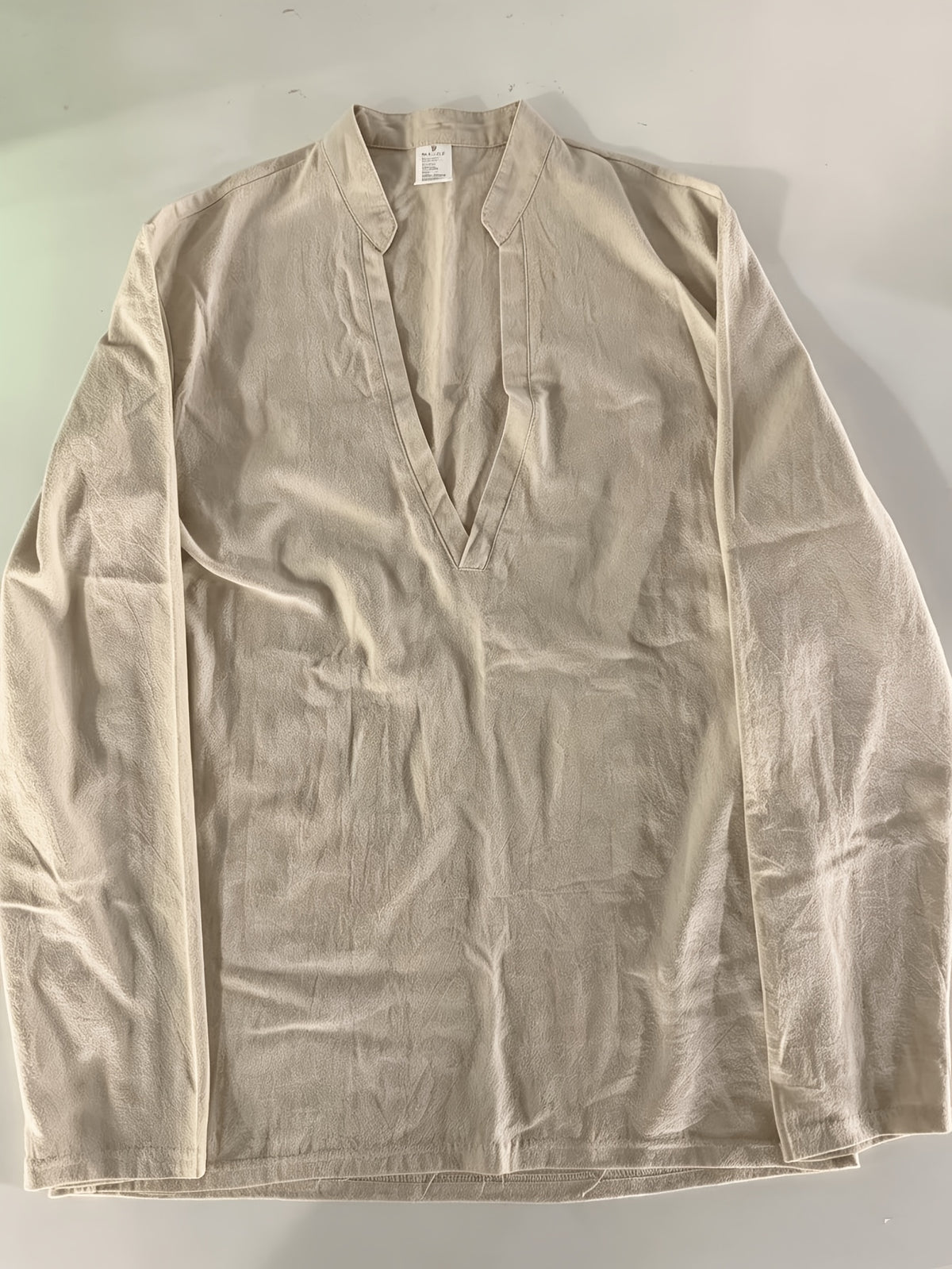 Men's Stand-Up V-Neck Half-Open Placket Linen Long-Sleeve Shirt, Solid Color Basic Style, Suitable for Beach Vacations, Daily Outings, and Casual Gatherings, Can Be Worn Alone or as an Inner Shirt - Khaki