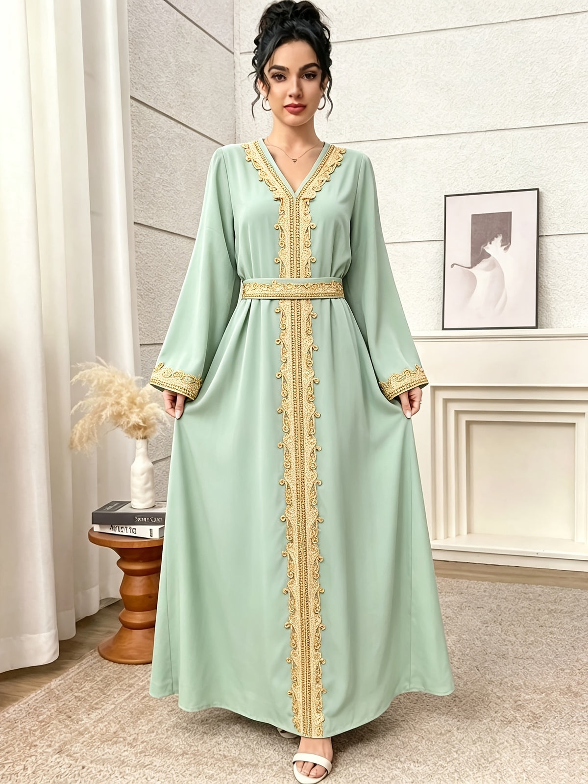 1pc Women's Elegant Kaftan Dress Golden Embroidery V-Neck Long Sleeve Abaya Maxi Dress Luxury Evening Party Gown with Belt White Embroidery Abaya Dress Women's V-Neck Long Sleeve Maxi Kaftan Luxury Contrast Golden Trim Party Gown - Light Green