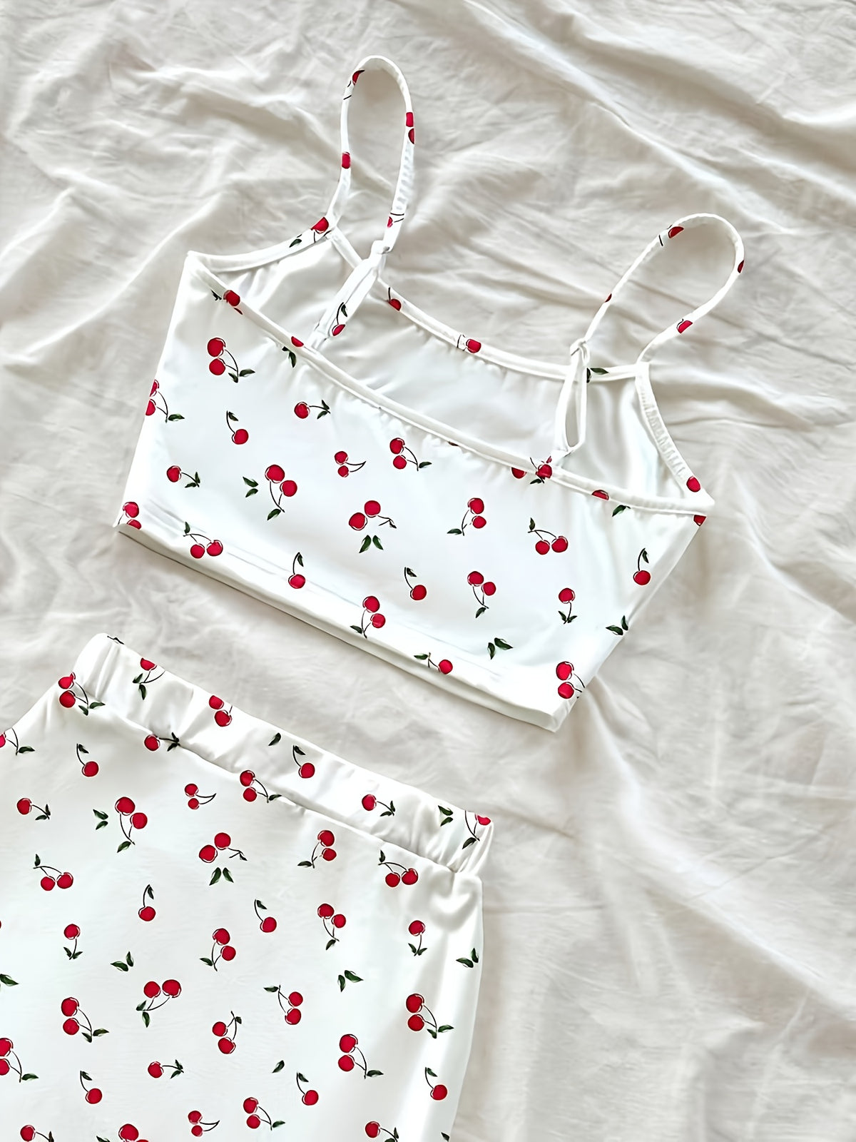 White Cherry Blossom Print Spaghetti Strap Top with Drawstring and Slit Skirt, Suitable for Daily Wear, Dates, Travel, Beach Outings, Elegant, Fashionable, Fresh, and Simple Commuting Women's Clothing - White