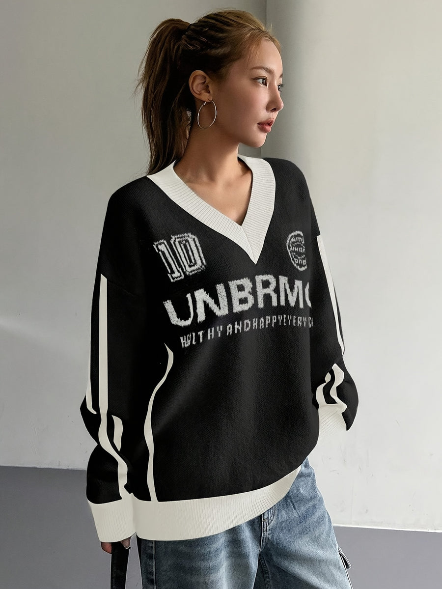 Women's Designer Academic Style V-Neck Vintage Streetwear Sweatshirt with American Lettering and Color Blocking - Black
