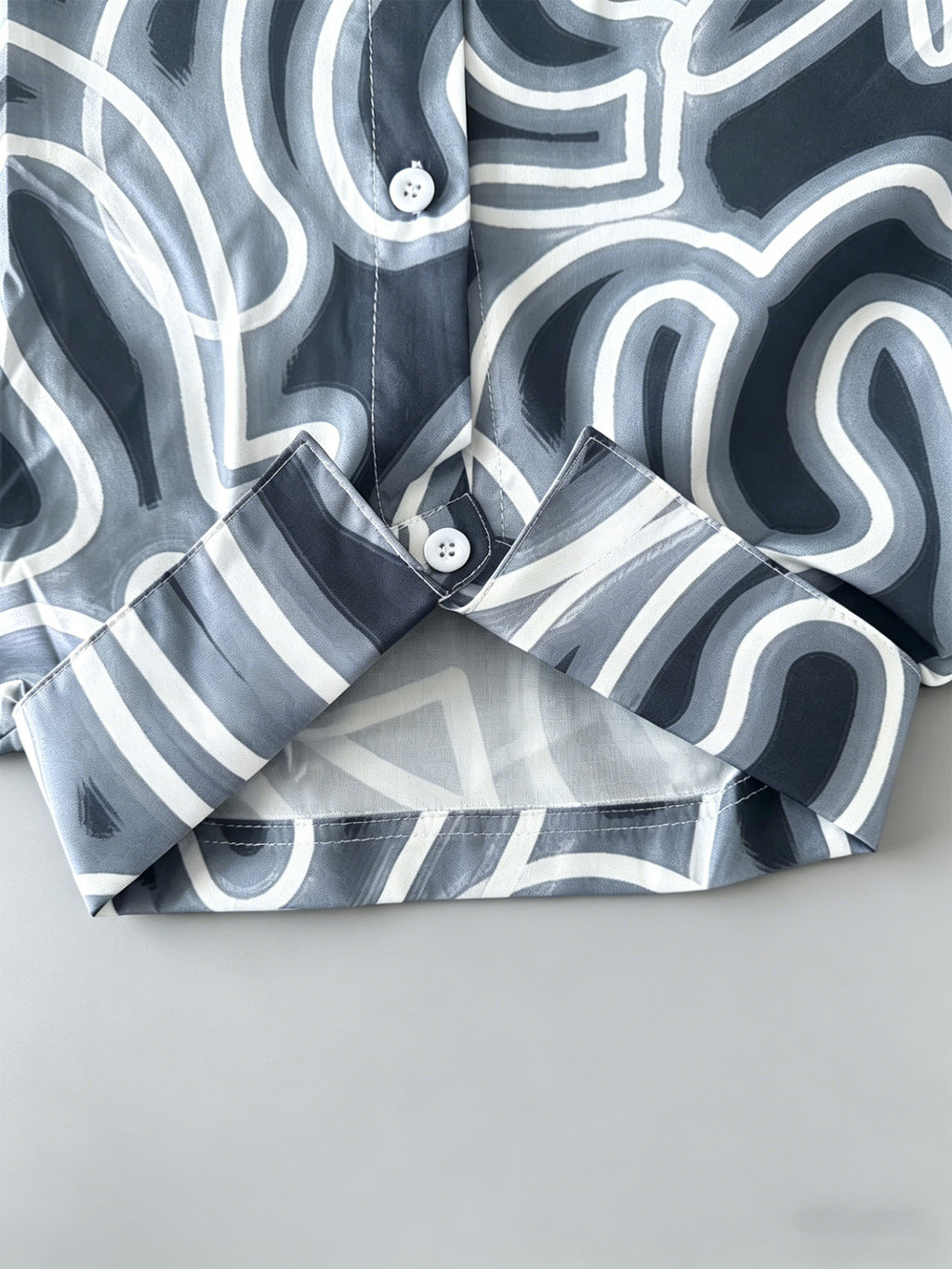 European and American Style Hawaiian Abstract Print Short-Sleeve Shirt for Men, Loose Fit Casual Vacation Beach Shirt - Mixed colors