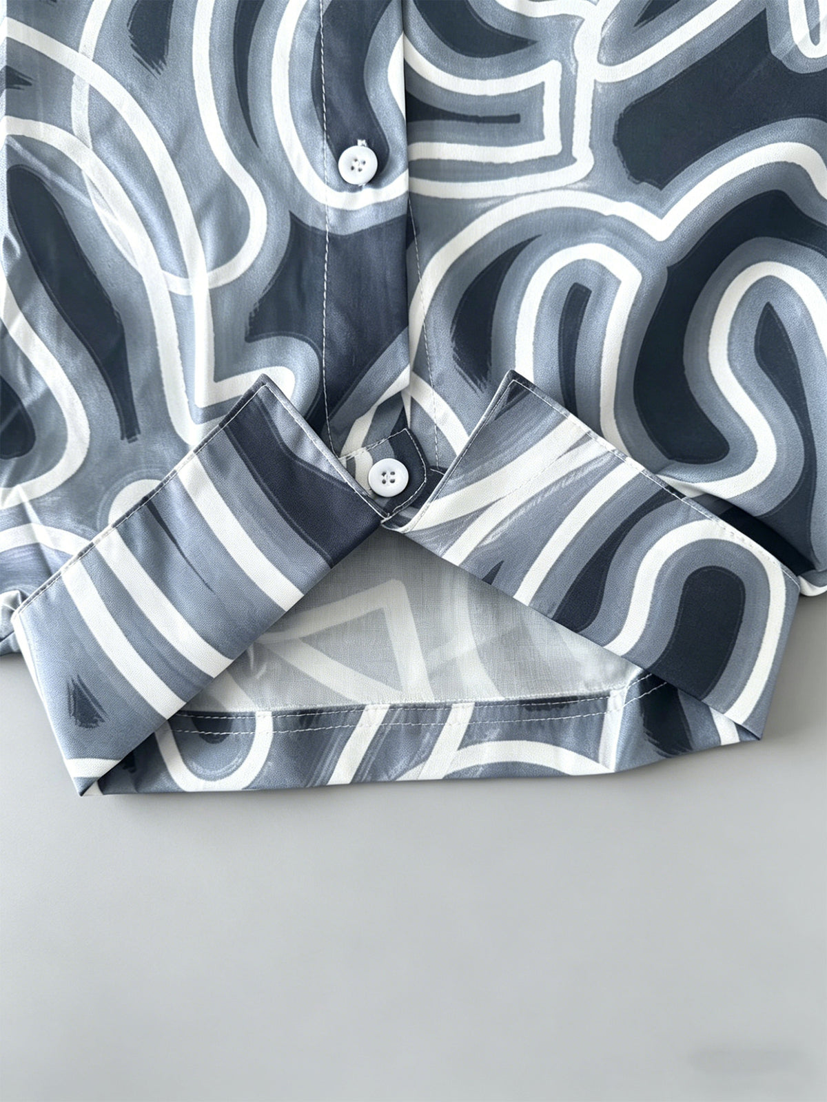 European and American Style Hawaiian Abstract Print Short-Sleeve Shirt for Men, Loose Fit Casual Vacation Beach Shirt - Mixed colors