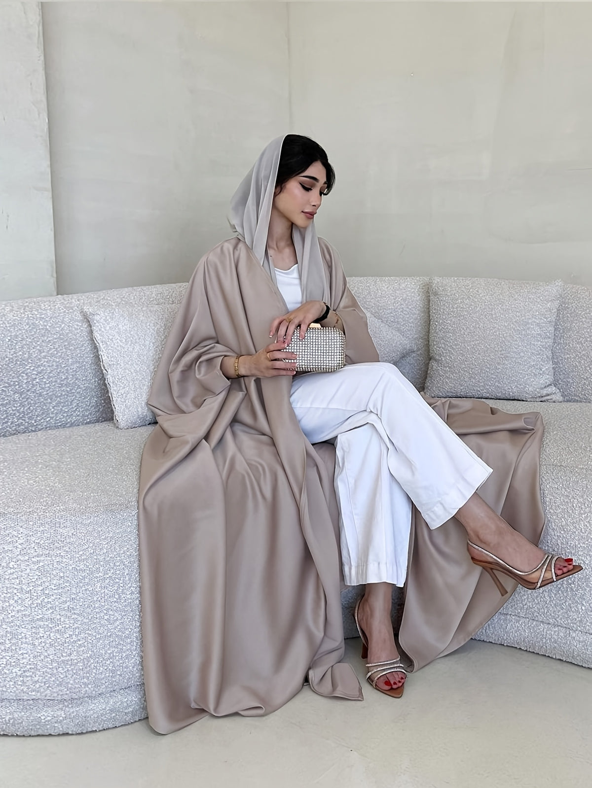 Middle Eastern Special Fashion Muslim Women'S Clothing Easy Elegant Fashion Loose Batwing Sleeve Abaya Robe - Apricot