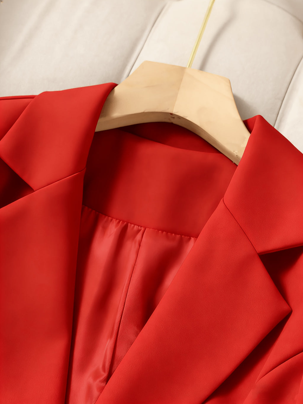 New Elegant Long-Sleeve Blazer for Spring, Autumn, and Winter - Waist-Defining Office Casual Versatile Jacket with Pockets - Red