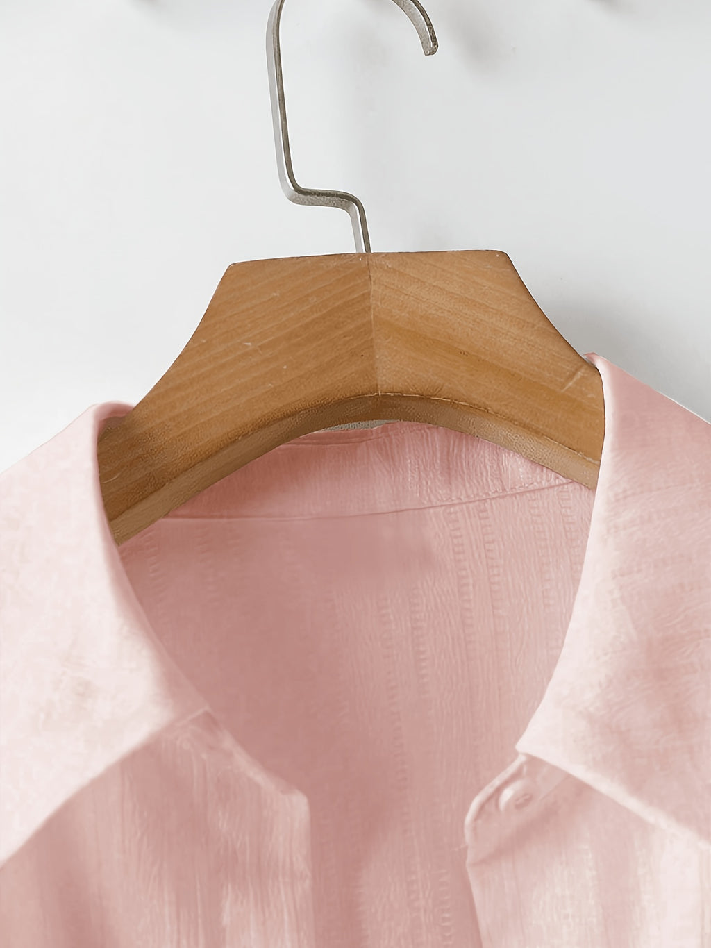 New Summer Style Casual Loose-Fit Long-Sleeve Lapel Shirt, Fashionable and Versatile with Tie Hem - Pink