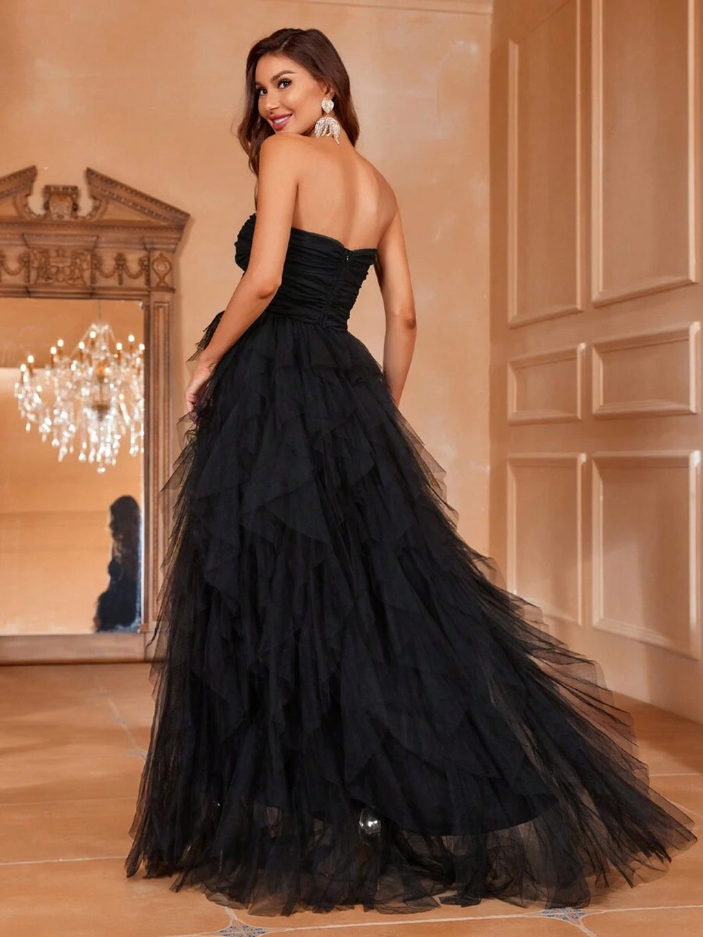 Romantic Strapless Wedding Dress, Bridal Gown with Tiered Ruffled Tulle Skirt And A-Line Cut - Perfect for Classic Weddings, Graduation Gowns, Evening Receptions, Birthday Women'S Attire - Black