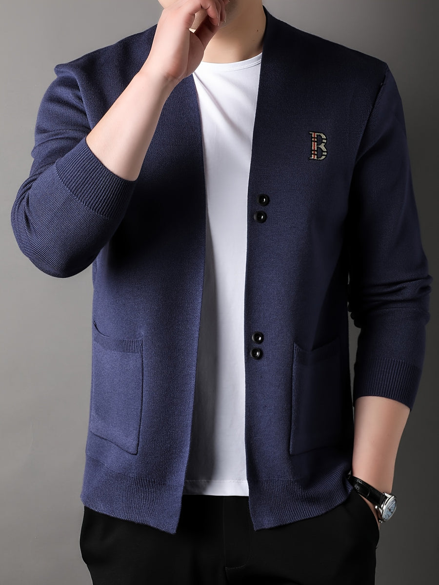 [Wading Whale OBM] Spring/Summer New Men'S Knit Cardigan, Old Money Style Solid Color V-Neck Long Sleeve Open Front Sweater with Single Button Closure And Ribbed Texture, Side Pockets And Chest Embroidery Design - Gray Blue
