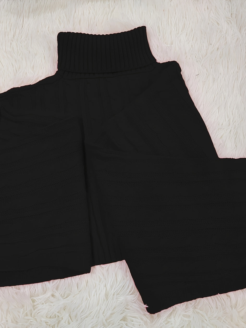 European and American Women's New Style Shawl, Loose-fitting, Fashionable, Unique Short Sweater Top - Black