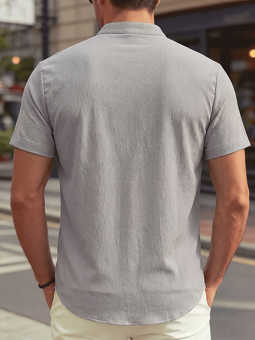 New Summer Men's Thin Stand Collar Casual Shirt, Solid Color Short Sleeve Business Fashion Button-Up Shirt for Muscular Men, Stylish Short Sleeve Design Suitable for Casual and Office Wear - Light Grey
