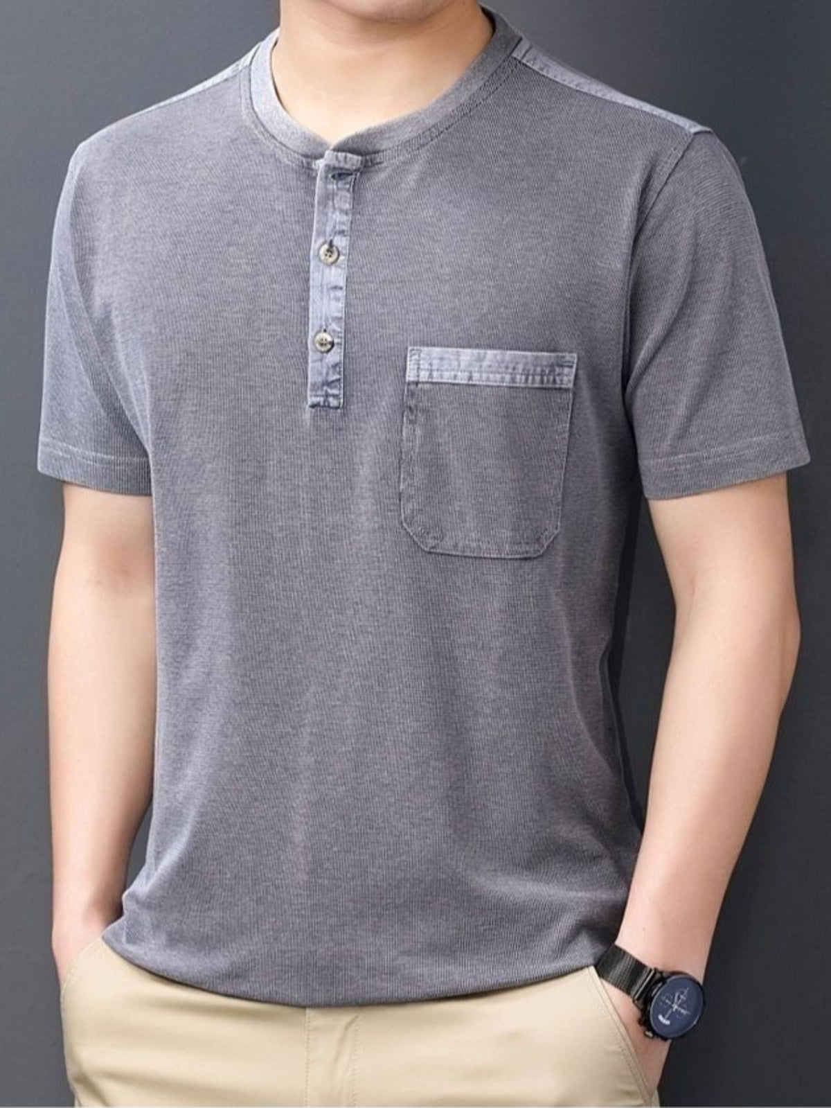 New Summer Men's Short-Sleeve Henley Shirt with Washed Distressed Finish, Waffle Knit Texture, Business Casual T-Shirt with Pocket - Grey