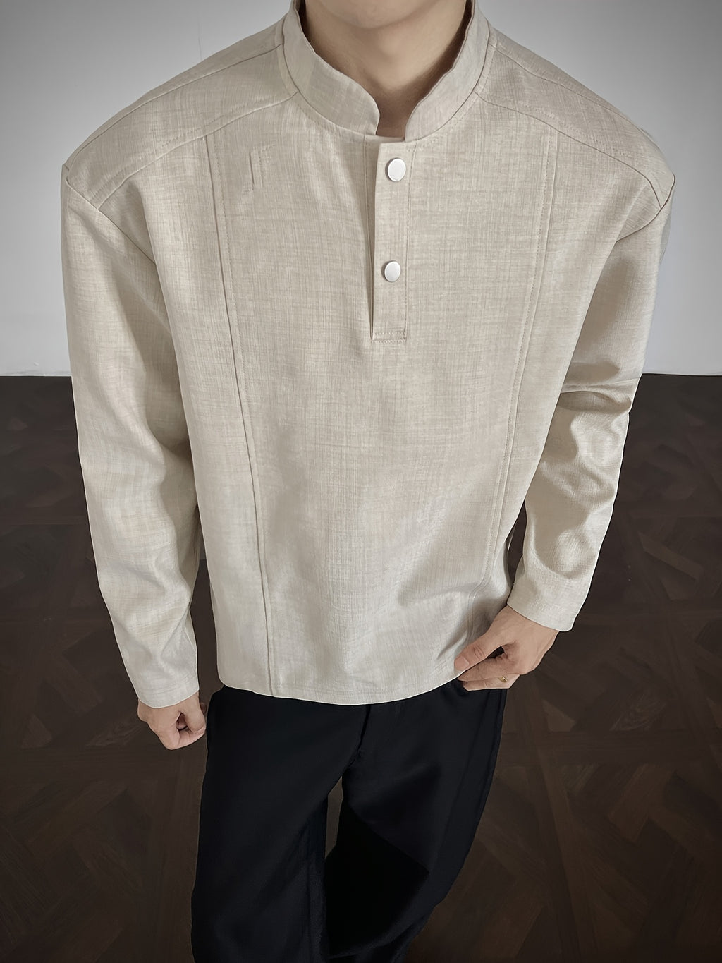 Men's V-neck Henley Shirt, Half-opening Placket, Suitable for Casual Outings in Spring and Autumn - Apricot