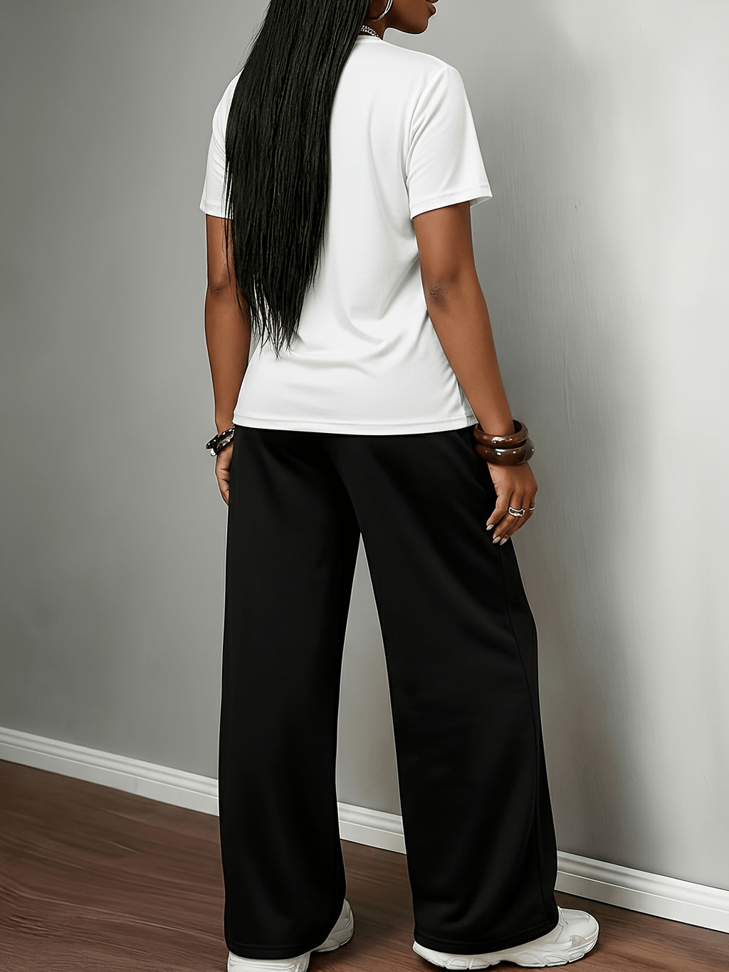 Spring/Summer New Set: 2pcs Outfit Featuring Hand-drawn Floral Print, Multi-color Round-neck Short-sleeve Top and Loose-fit Drawstring Straight-leg Pants. A Fashionable Y2K Streetwear Style with Hip-hop Y Vibes, Perfect for Summer Streetwear - White+black