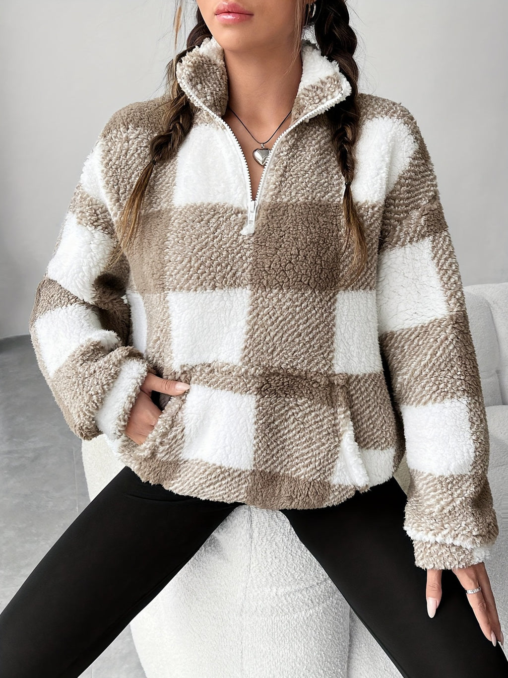 Women'S Brown White Checkered Plush Pullover Sweatshirt with Half-Zip Neck And Kangaroo Pockets, Long Sleeve Loose Warm Plush Top for Daily Commute, Shopping, And Casual Outdoor Wear - Khaki