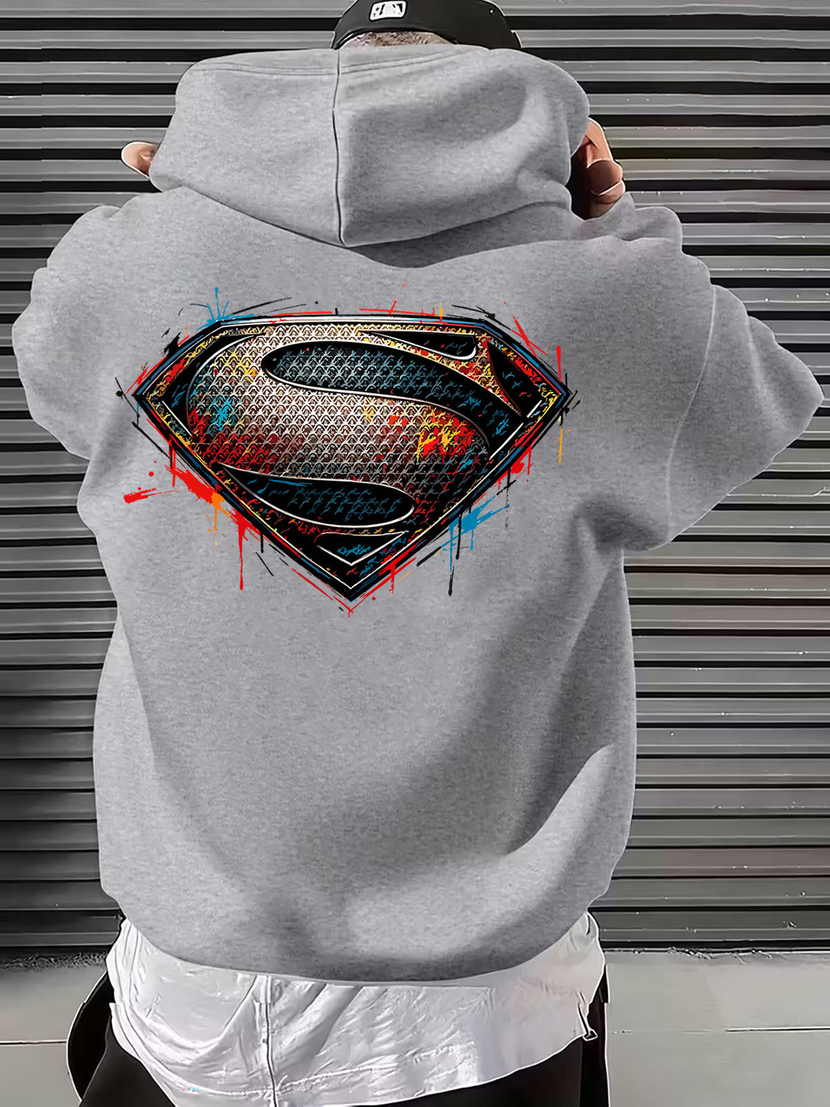 WB Men's & Unisex Superman S Logo Hoodie Sweater - Official Licensed Plush Hooded with Iconic Superman Print, Adjustable Drawstring Hood, Loose Fit for Winter Warmth, Machine Washable Casual Apparel Suitable for Autumn - Light Grey