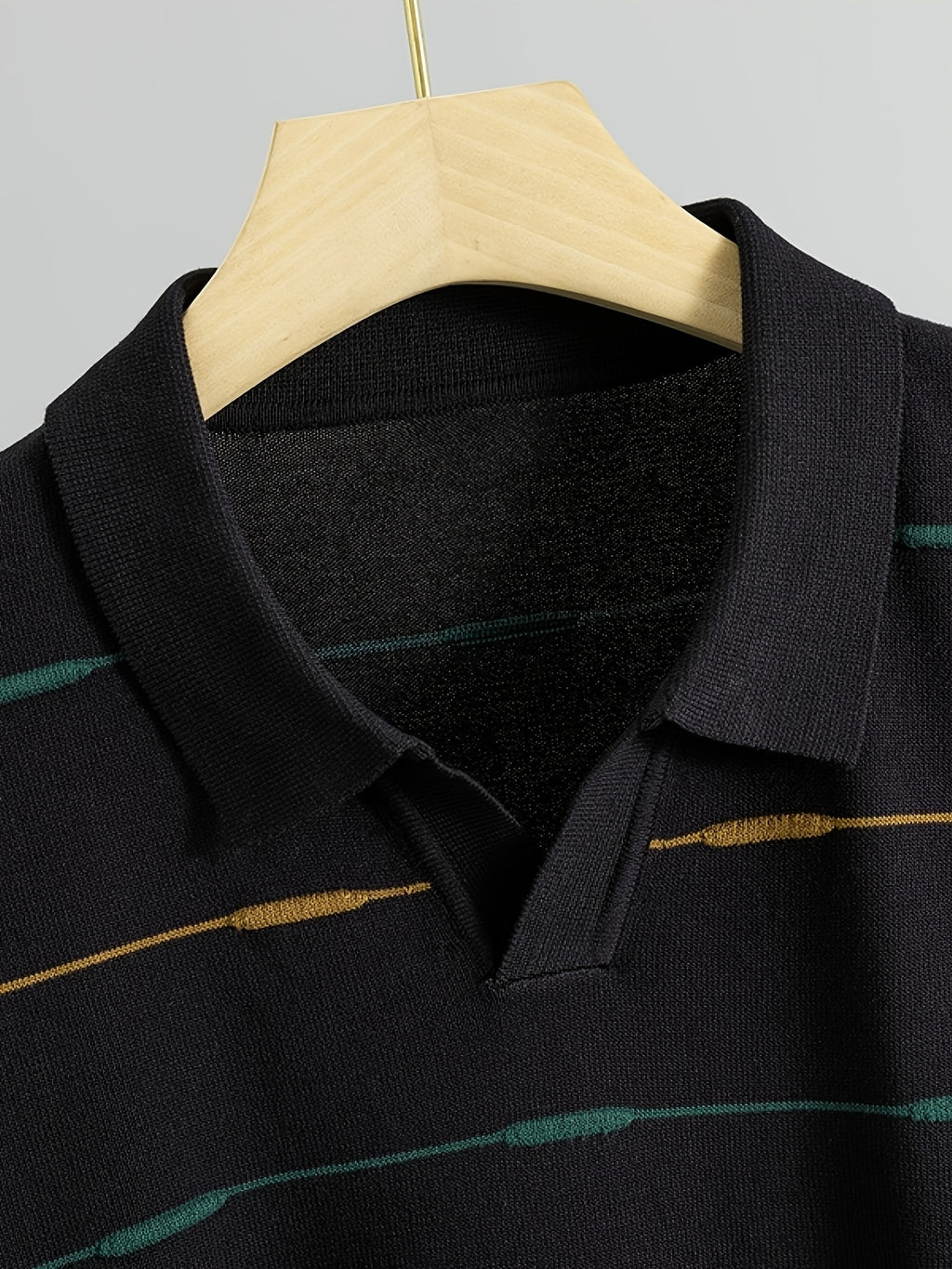 Men'S Contrast Narrow Stripe V-Neck Polo Knit Short Sleeve Summer Ice Fiber Fabric Slim Fit Breathable Top, Lightly Mature Commuter Textured Lapel Base Layer, Easy Versatile Casual Men'S Knit Polo Shirt - Black