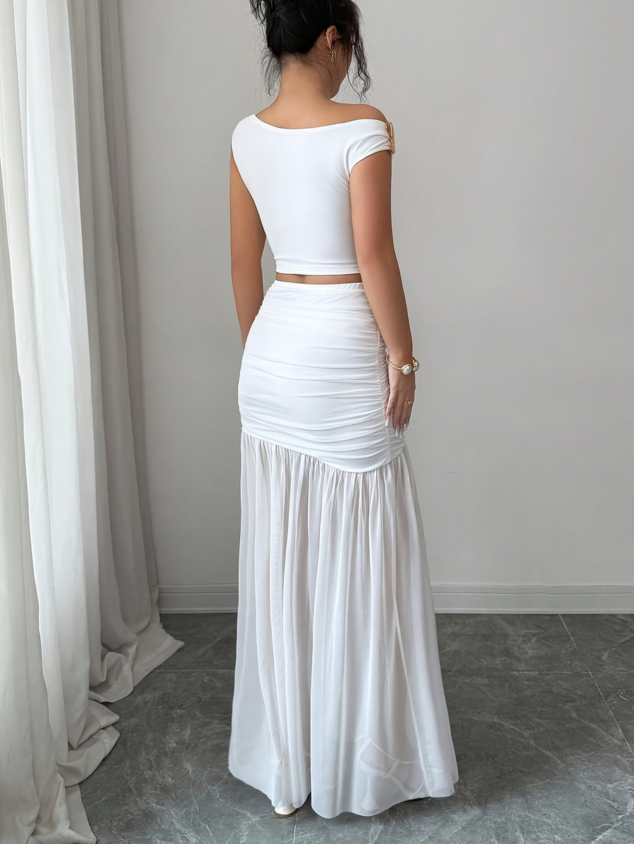 Elegant 2pcs Set for Women, Featuring a Strappy Crop Top and a Slit Maxi Skirt with Metallic Embellishments. The Slim-fit Design Is Perfect for High-end Occasions Such as Dates, Evening Parties, Gatherings, and Vacations - White
