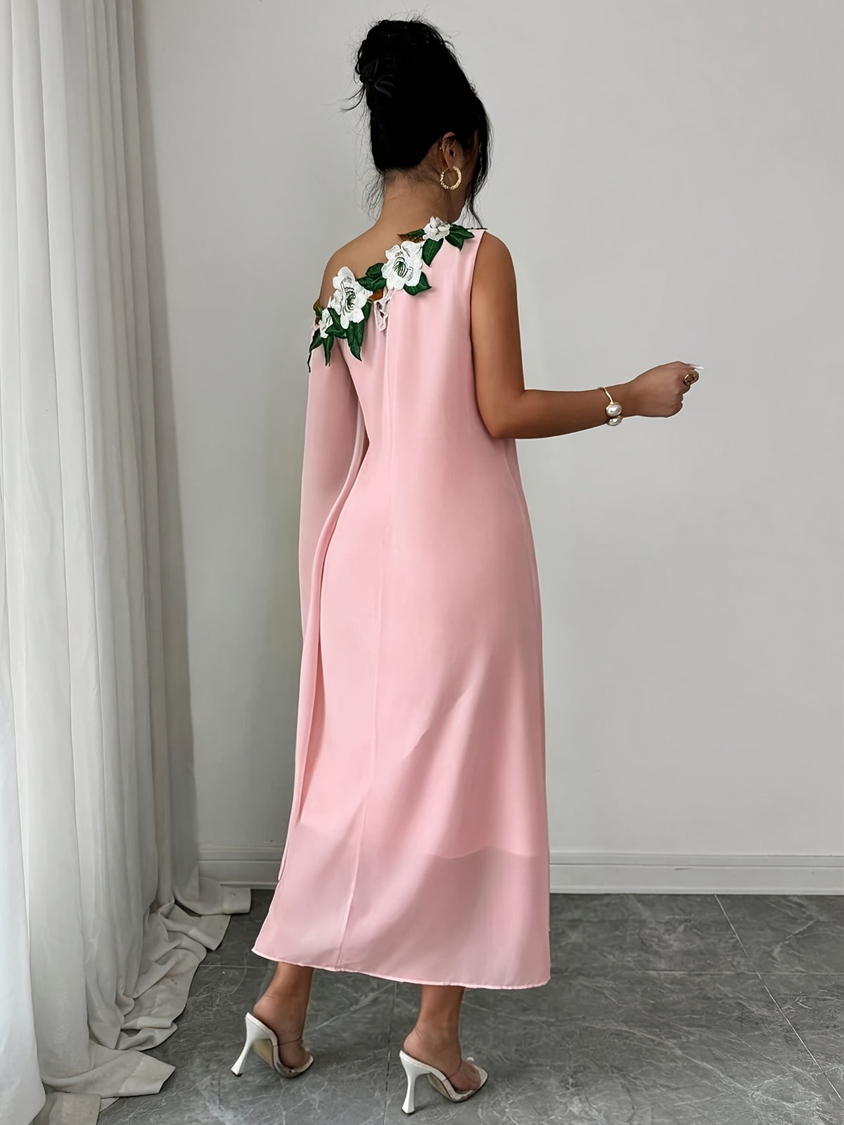 Fashionable Elegant Long Dress, Suitable for Parties And Outings, Afternoon Tea, High-End Long Dress with Embroidered Collar, Noble And Elegant Fashion - Pink