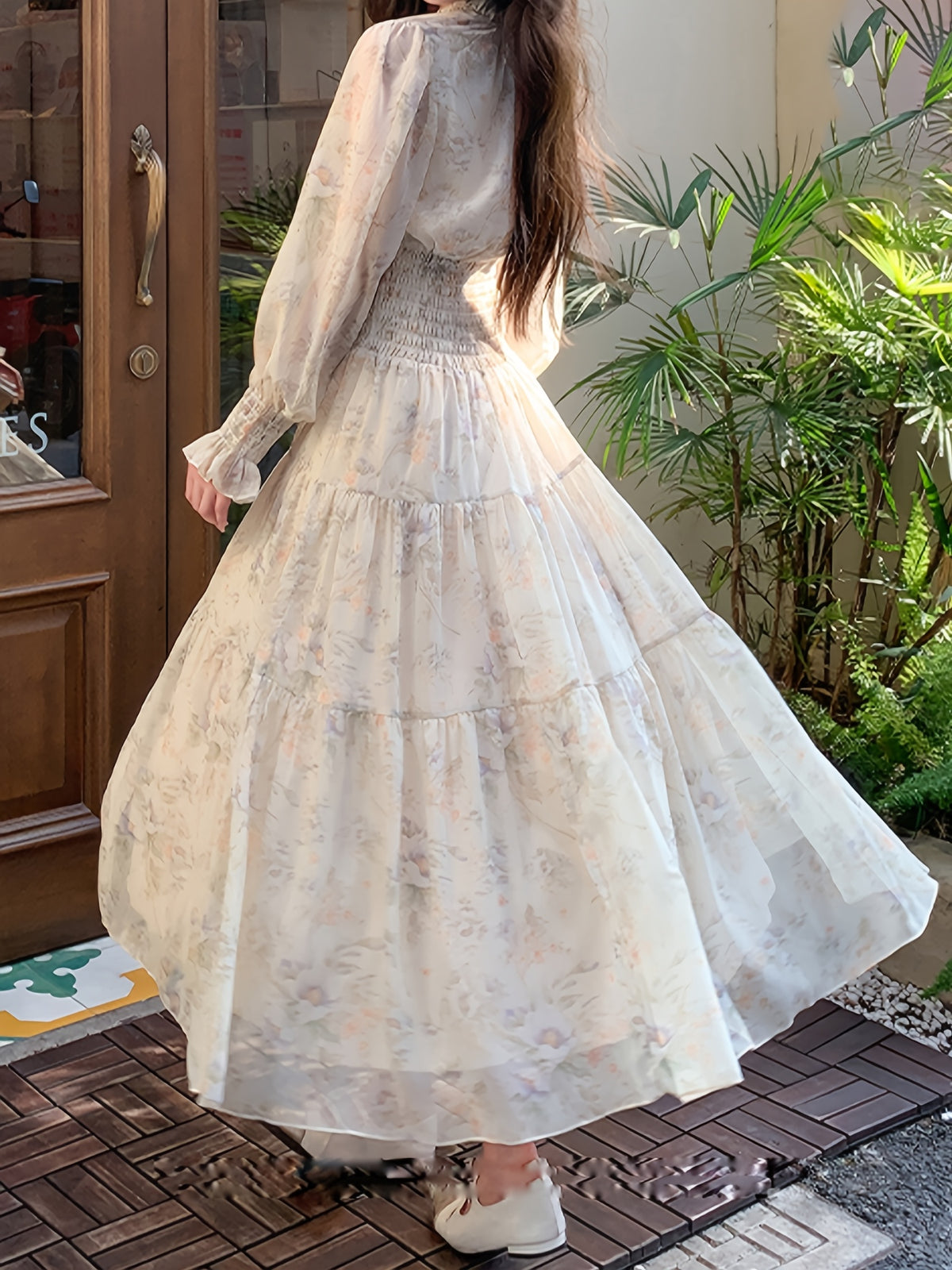 New French-Style Floral Print Dress, Autumn/Winter Long Sleeve Chiffon Tea Break Maxi Dress, Waist-Cinching Long Dress, High-End Beach Vacation Bridesmaid Dress, Elegant Party Women's Dress, Party Gown - Champagne
