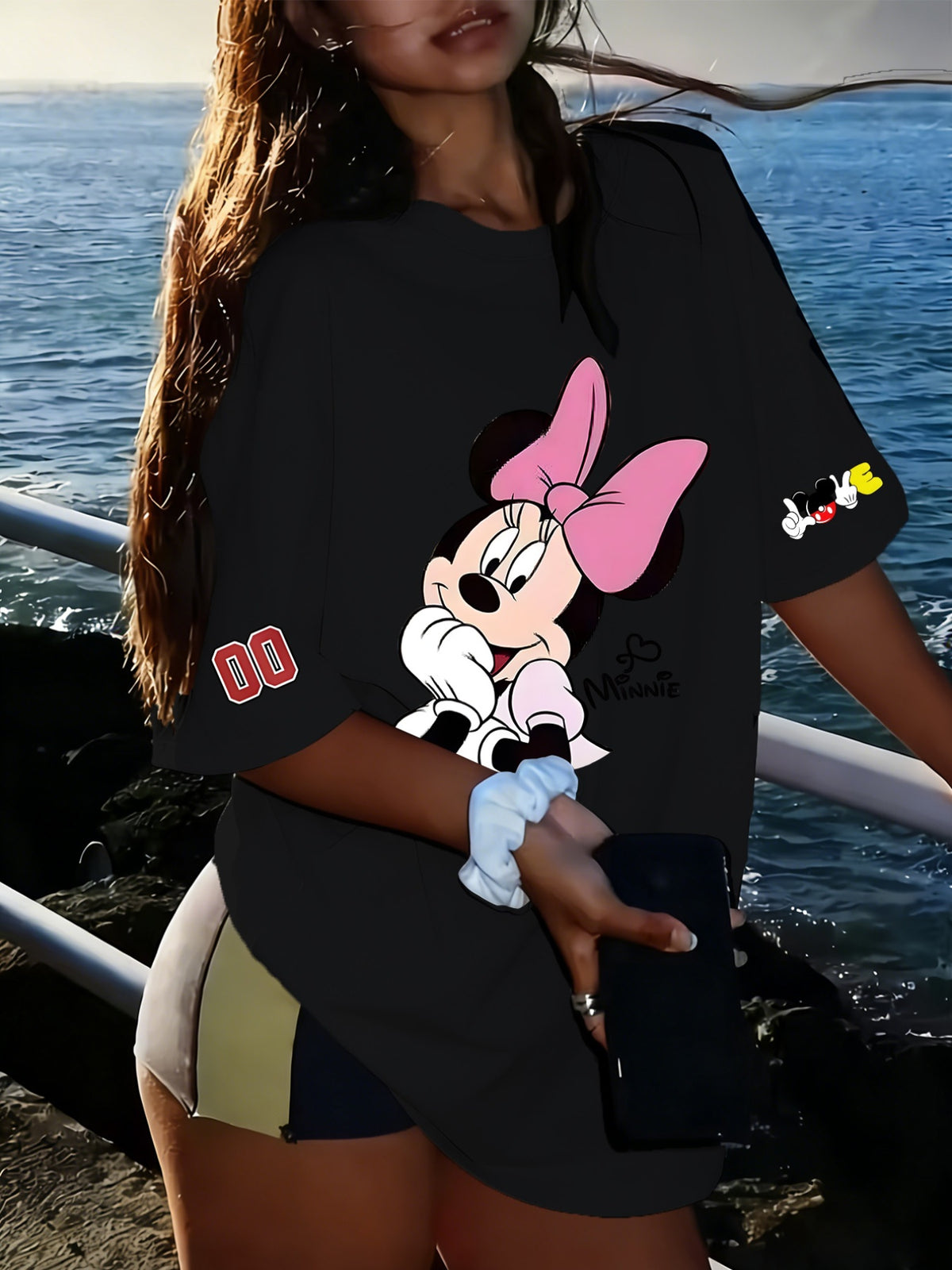 Fashionable New Women's T-shirt Top, Summer Casual Short-sleeve T-shirt, Versatile and, Featuring a Cute "Disney" Minnie Mouse Pink Bow Smiling with Hand on Chin Print. Made of 100%, the Fabric Is Comfortable and Breathable. Suitable for Daily Wear - Black