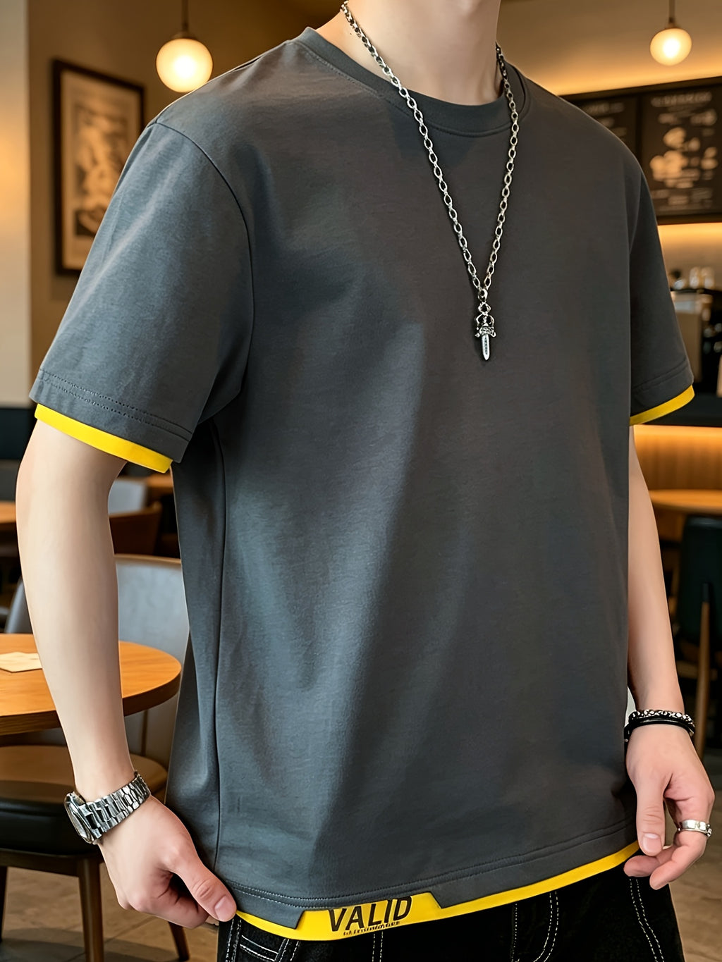 Men's Summer Color-Block 2-in-1 Look Short-Sleeve T-Shirt, Korean-Style Minimalist Casual Crew Neck Top. Features Contrast-color Binding on Both Cuffs and Hem, with Letter-printed Trim at the Hem for Added Detailing. Made from Combed Cotton Fabric - Dark Gray