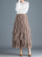 A Mid-Length Irregular Tulle Skirt That Flatters The Figure, Resembling a Cake Design - Khaki
