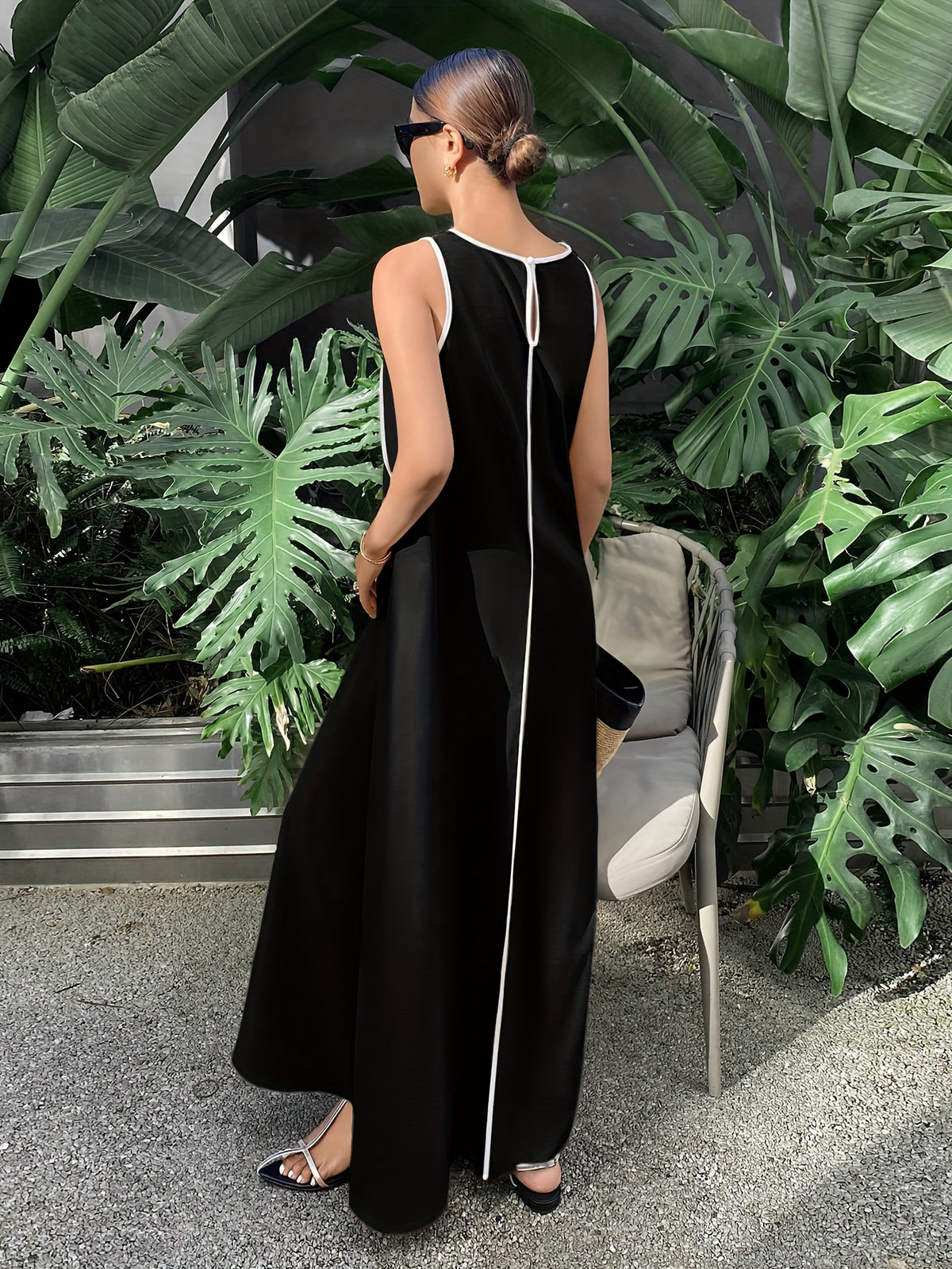 [Size for Regular Fit] Women's Simple Vacation Loose-Fit Comfortable Color-Block Contrast Trim Long Tank Dress - Black
