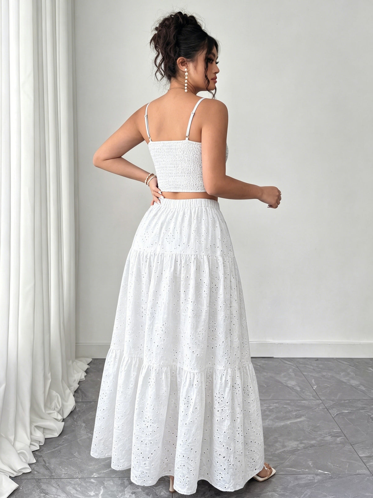 Two-Piece Embroidered Maxi Dress, Bohemian Style with Layered Ruffle Hem. Perfect for Dates, Vacations, Picnics, And Beach Outings. Comfortable And Versatile Women'S Dress - White