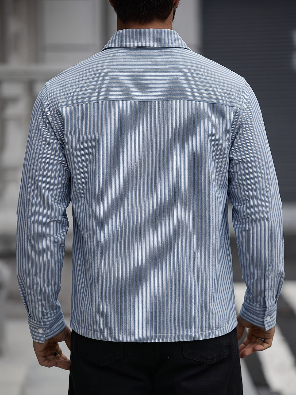 Popular Men's Vertical Stripe Zip-up Long-sleeve Shirt Jacket, Made of Refreshing and Breathable Fabric with a Practical and Stylish Dual-pocket Design. The Zipper Closure Makes It Easy to Put on and Take Off, While the Loose Fit Is Flattering on All - Blue
