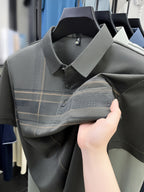 New Spring/Summer Men's Polo Shirt, Striped Contrast Color Half-Placket Single-Breasted Lapel Short-Sleeve T-Shirt, Men's Business Casual Fashionable Breathable Versatile Pullover Base Layer Top with Chest Pocket, Suitable for Spring and Summer - Dark Gray