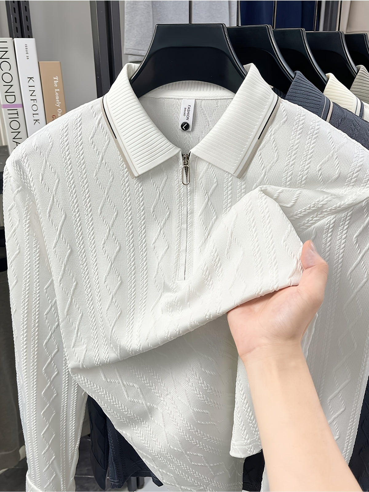 Men's Half-Zip Lapel Long-Sleeve Polo Shirt, Full-Rhombus Jacquard Texture, Contrast-Color Ribbed Collar, Simple Light-Luxury Top, for Business Receptions, Daily Commuting, Loose-Fit Men's Long-Sleeve T-Shirt - White