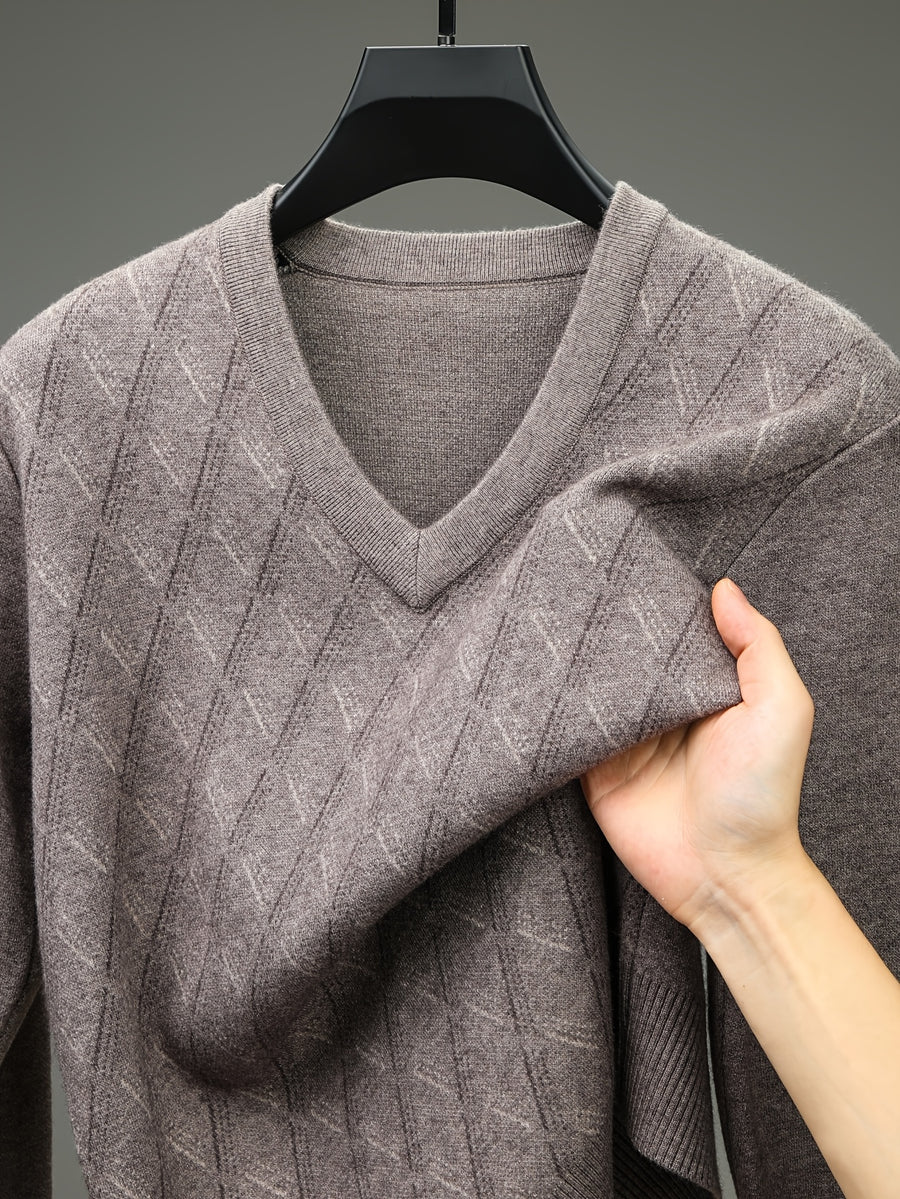 Minimalist Urban V-Neck Sweater for Portable Daily Commuting - Beige Camel