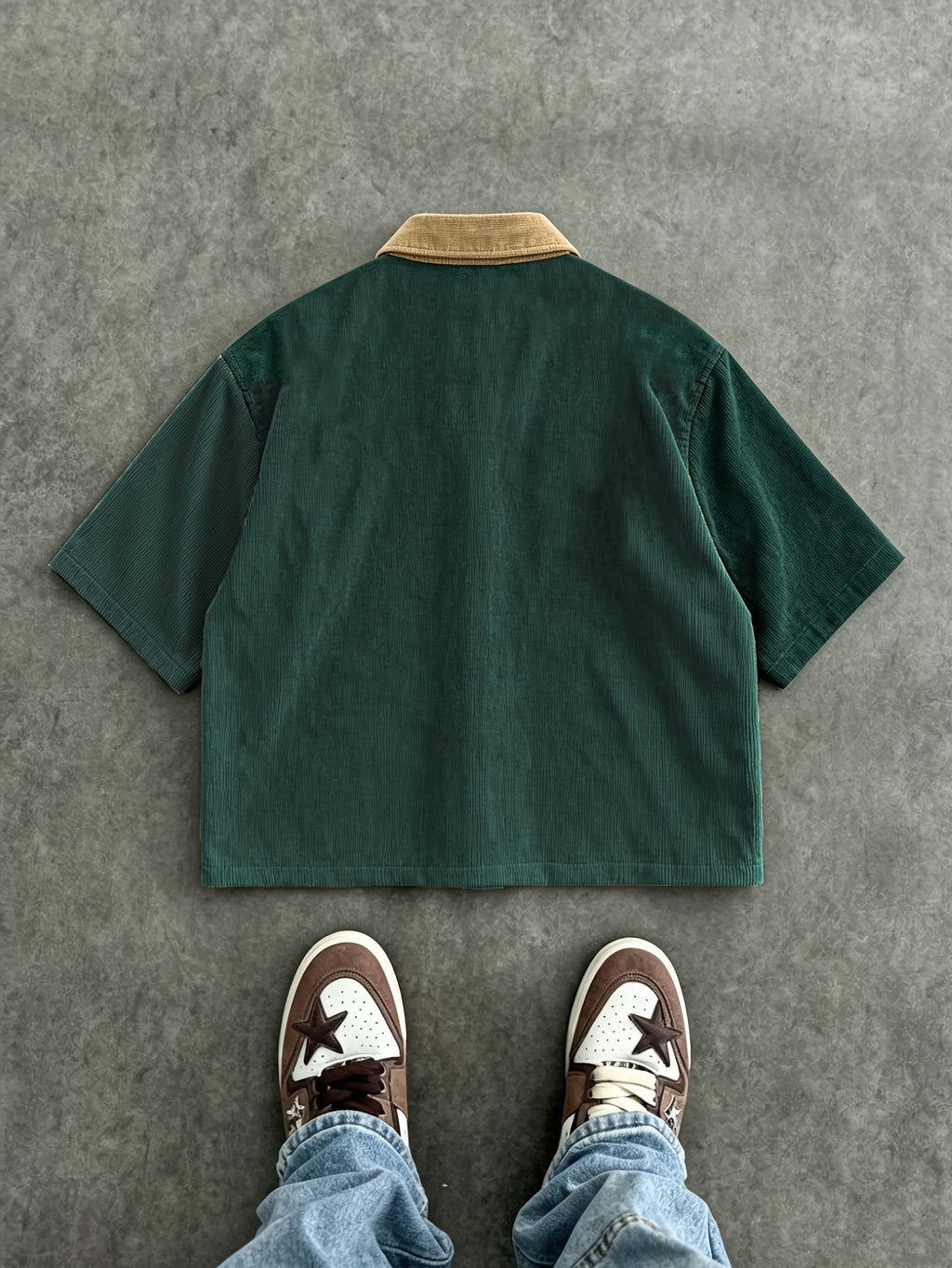 Retro Short Sleeve Contrast Corduroy Shirt Men'S Green Brown Color-Block Design Niche Super Eye-Catching, Corduroy Fabric, Soft And Skin-Friendly Breathable, Lapel Double-Pocket Detail - Dark Green
