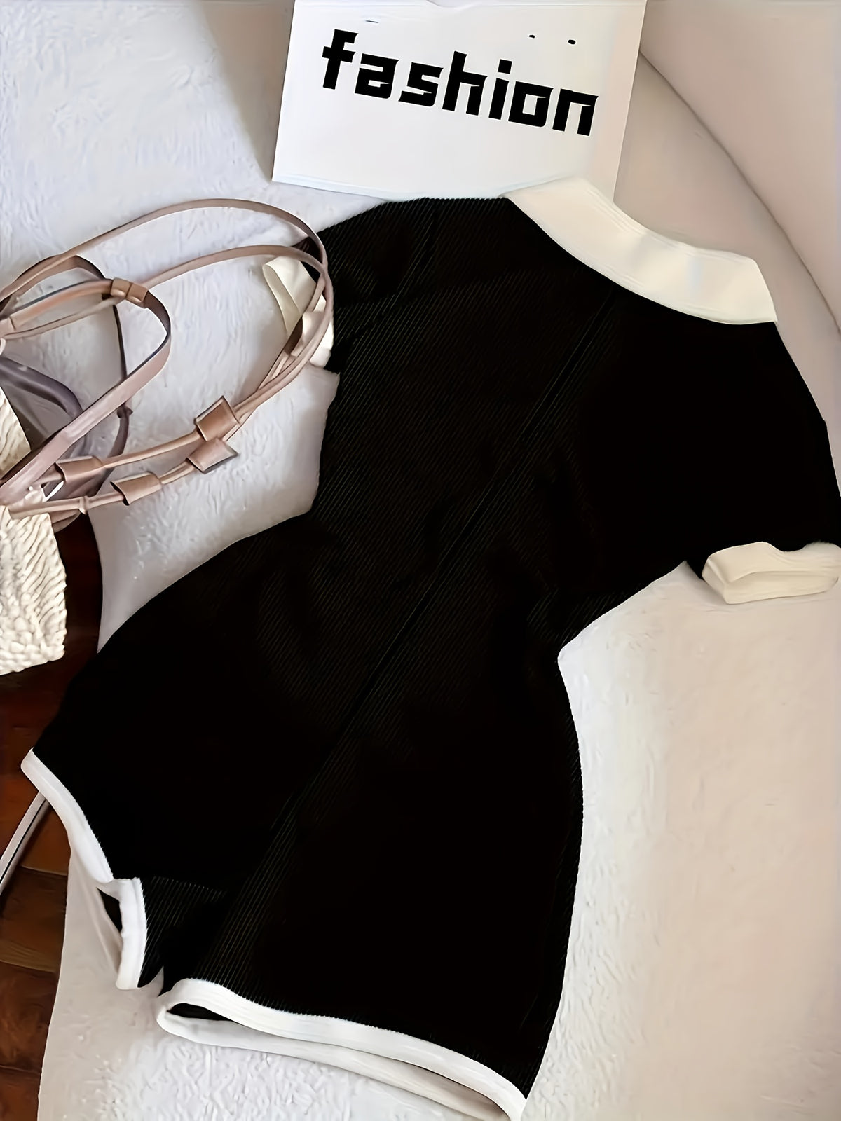 1 Piece of Color-blocked Elegant Slim-fit Lapel Mini Jumpsuit with White Trim, a for Back-to- Season and Daily Wear - Black
