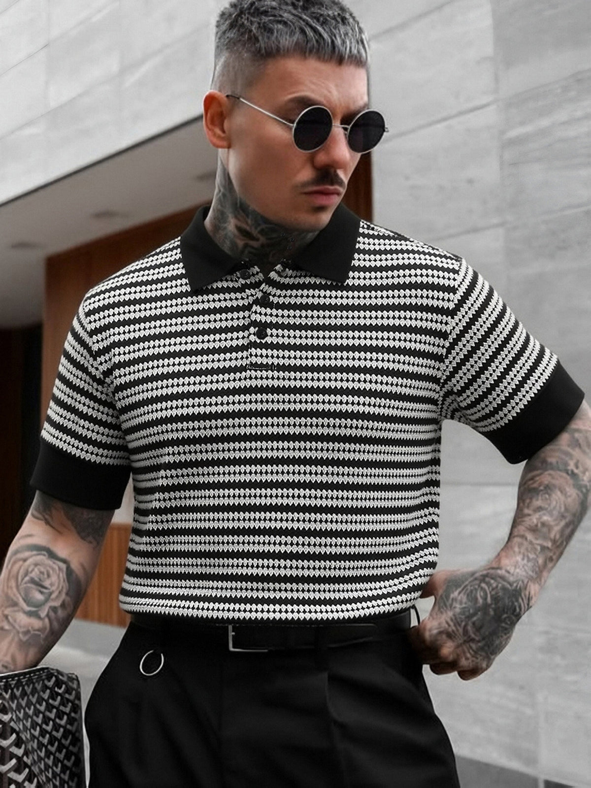 Men's Old Money Style Black & White Textured Stripe Polo Shirt - Breathable Knit Short Sleeve T-Shirt with Polo Collar, Loose Fit Suitable for Business Casual, Office,, Year-Round Wear - Black