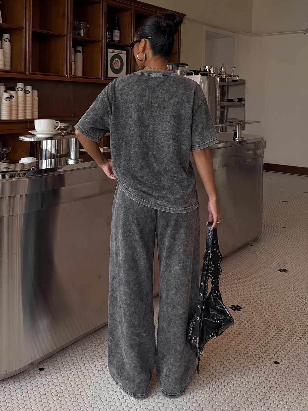Women'S 2pcs Set, Washed Minimalist Mountain And Stripe Print Loose Short Sleeve T-Shirt And High-Waist Wide-Leg Athletic Pants, Retro Street Style Casual Home Wear Set, Daily Wear Loose Jogger Pants Set - Black+black