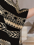 Targeted Heavy Industry Golden Silvery Embroidered Arabic Women'S Dress, 2026 Summer Autumn Style Women'S Holiday Party Attire, Jalabiya Ruffled Lapel Batwing Sleeve Hem Slit Square Asymmetrical Geometric Atmospheric Black Robe - Black