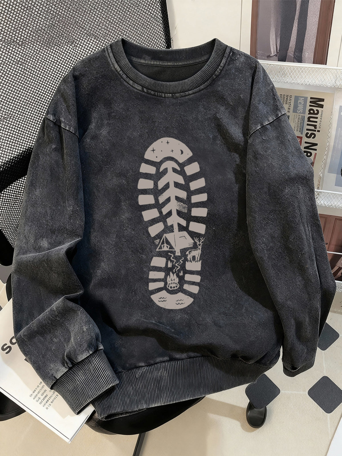 Drawing Printed Casual Retro Men's Washed Round Neck Sweatshirt for Autumn and Winter - Deep Grey