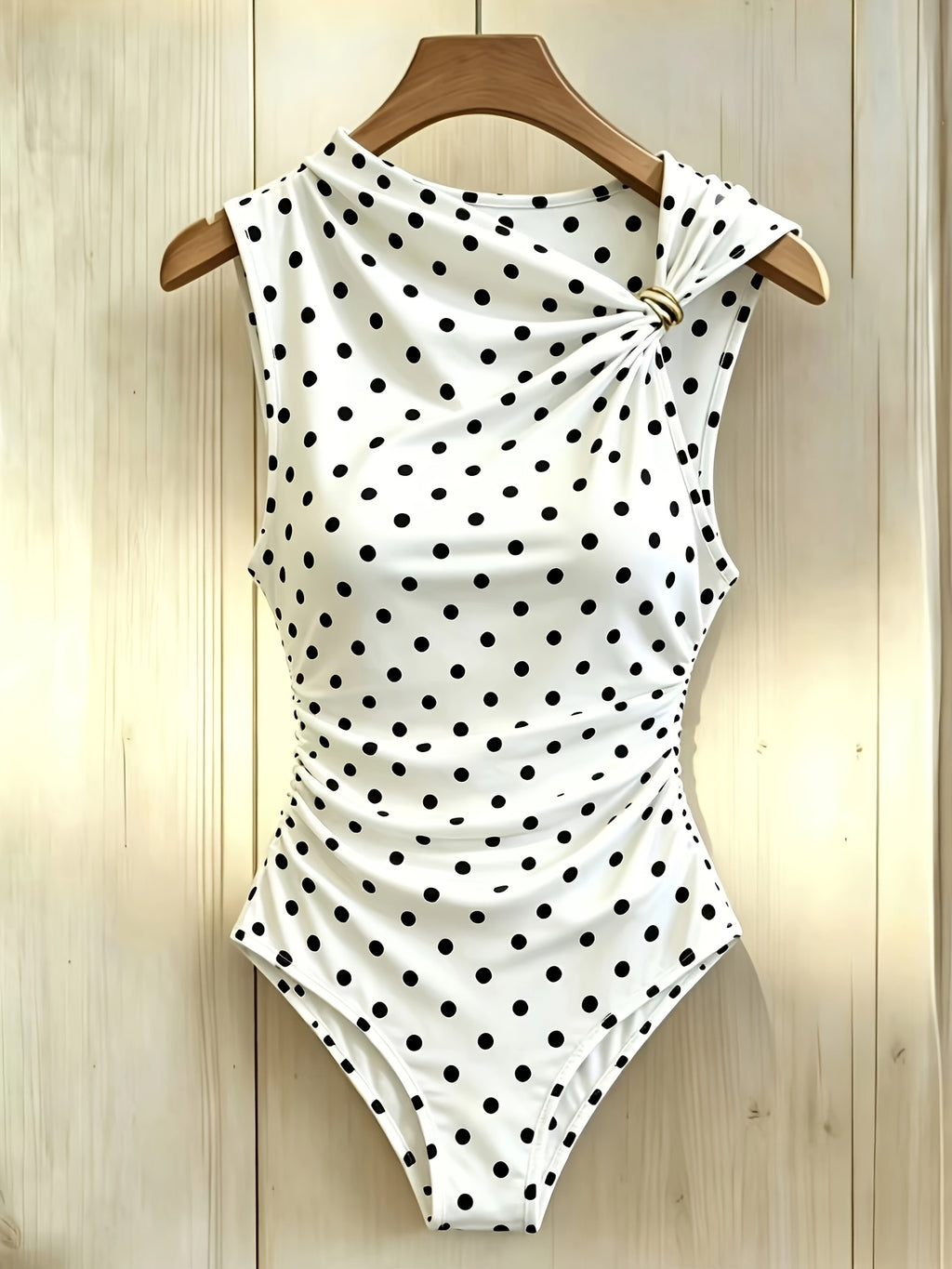 Simple and Casual Style Bodysuit: Classic Black and White Polka Dot Off-Shoulder Sleeveless Twist Detail Slim-Fit Bodysuit T-Shirt, Suitable for Spring and Summer Daily Layering and Commuting Outfits - Mixed colors