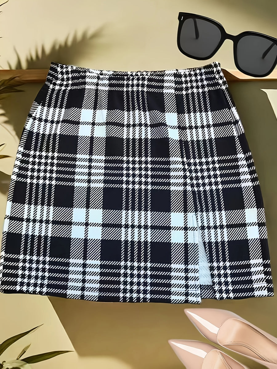 Elegant Women'S High-Waisted Plaid Skirt - Black & White Check Pattern, Short Length, No Belt, Perfect for Spring/Fall, Stylish Casual Attire, Casual Skirt | Elegant Skirt | Check Pattern Design - Black