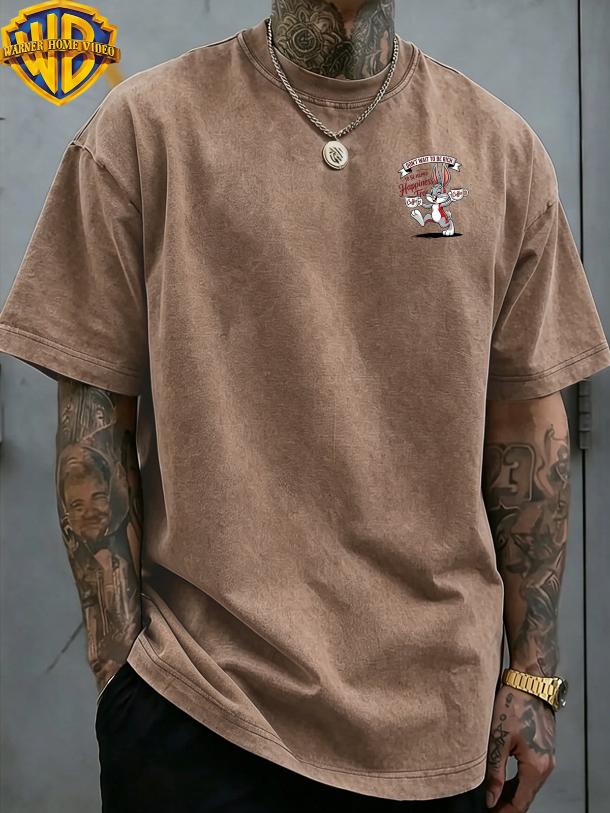 Warner Bros. Officially Authorizes Joyful Cartoon Rabbit Handheld Two Cups of Coffee Printed Retro Washed Outdated Short Sleeve T-Shirt for Men And Women, Machine Washable Daily Commuter Outdoor Sports And Leisure Top - Coffee Color