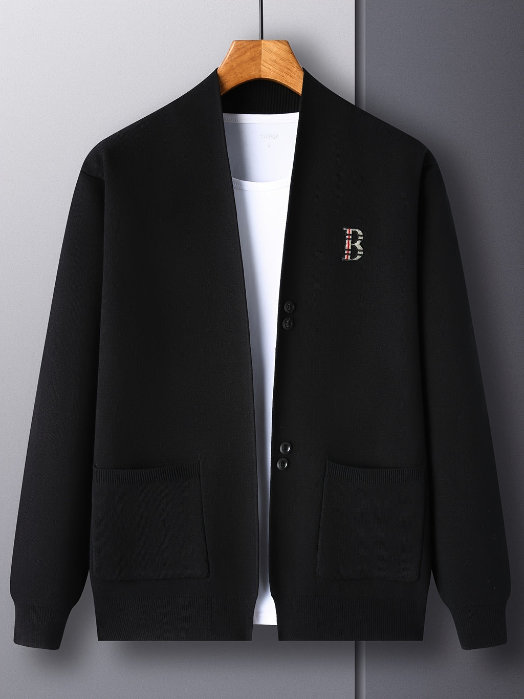 [Wading Whale OBM] Spring/Summer New Men'S Knit Cardigan, Old Money Style Solid Color V-Neck Long Sleeve Open Front Sweater with Single Button Closure And Ribbed Texture, Side Pockets And Chest Embroidery Design - Black