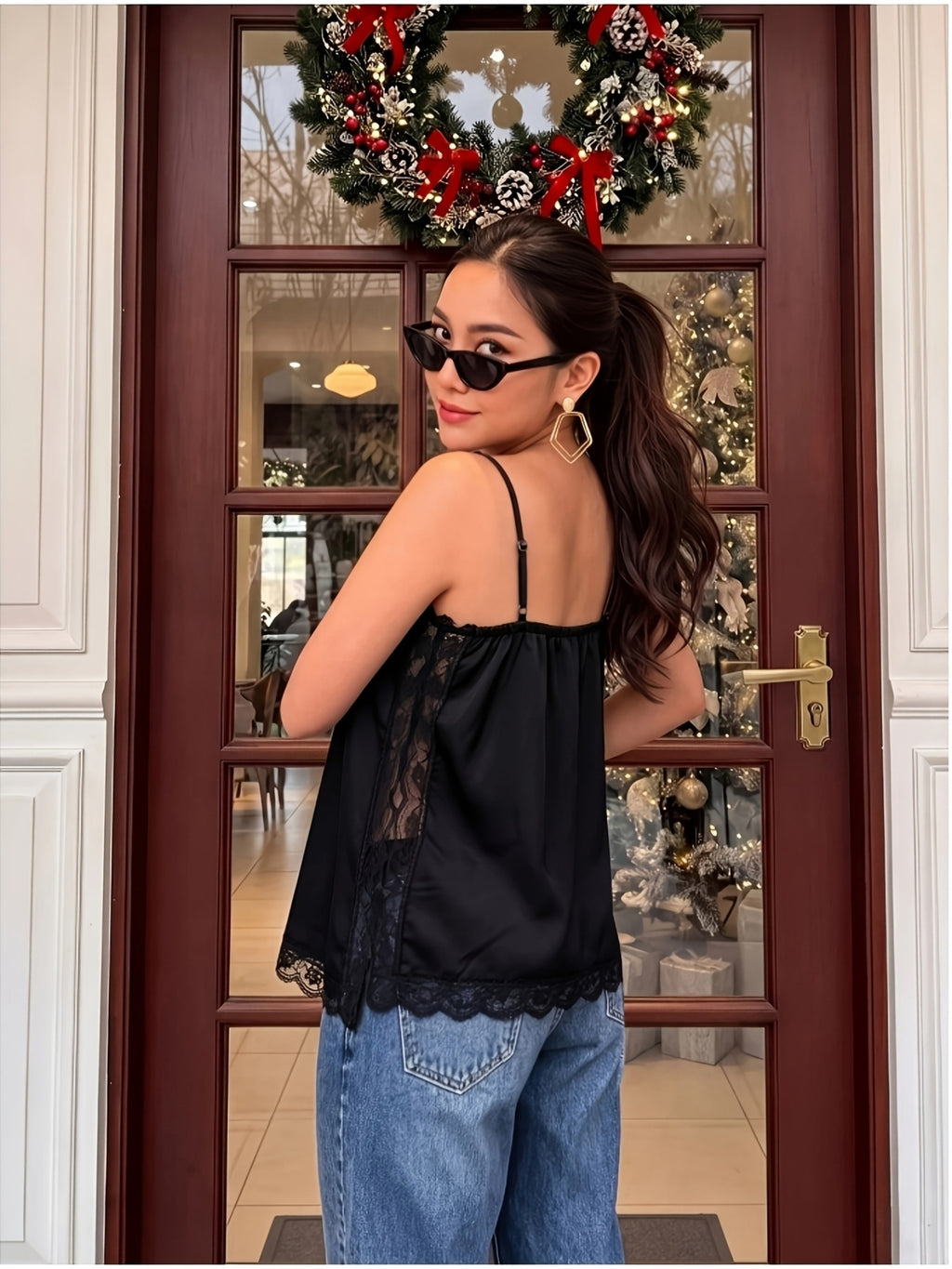 Elegant Exquisite Women'S Black Lace Trim Camisole Fashion Temperament Piece for Party Date Vacation Daily Outfit - Black