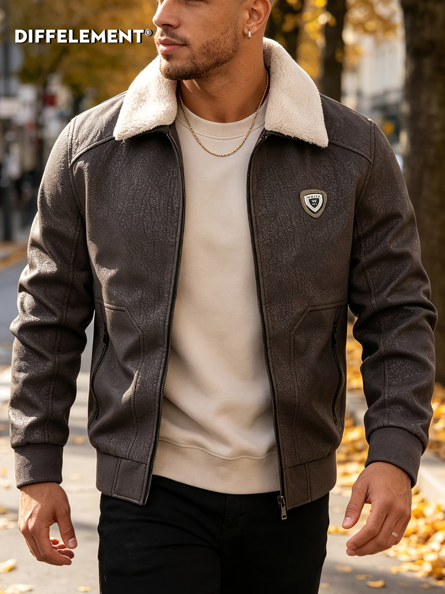 Men'S Plush Collar Distressed Flight Jacket, Thickened Warm Lining Vintage Texture Fabric Zipper Pockets Shield Badge Slim Short Style Fall Winter Riding Commute American Casual Windproof Durable Coat - Coffee Color