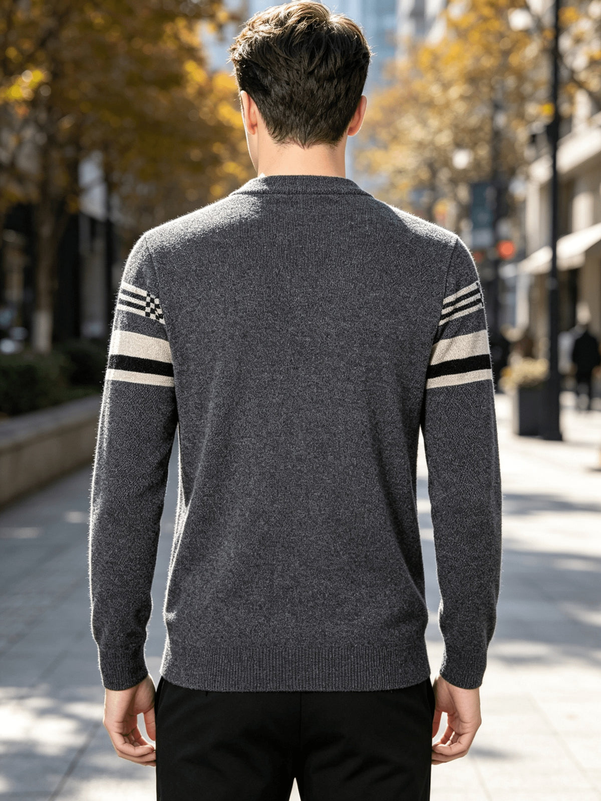 New Winter Men's Sweater, Thickened and Fleece-Lined for Extra Warmth, All-Over Fleece with Stylish Pattern, Pullover Top, Comfortable and Versatile Men's Apparel - Grey