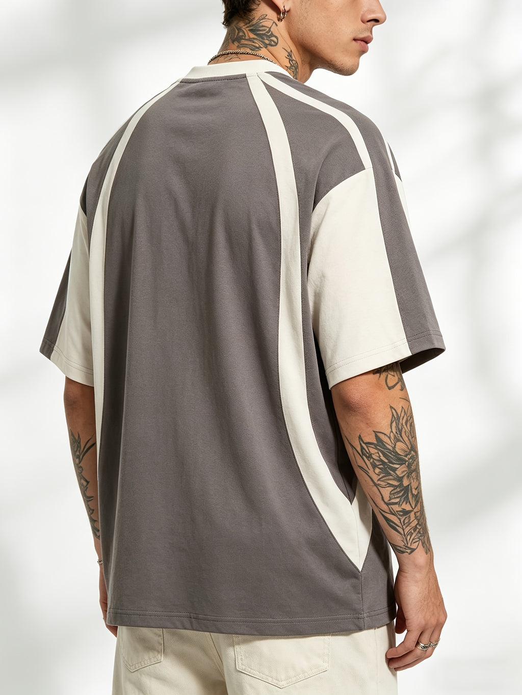 Men's Gray & White Color-Block T-Shirt - Breathable Short Sleeve Round Neck Top with Contrast Line Design | Loose Fit Suitable for American/European Casual Wear, Machine Washable Summer Shirt for Gym, Everyday Outfits & Layering - Mixed colors