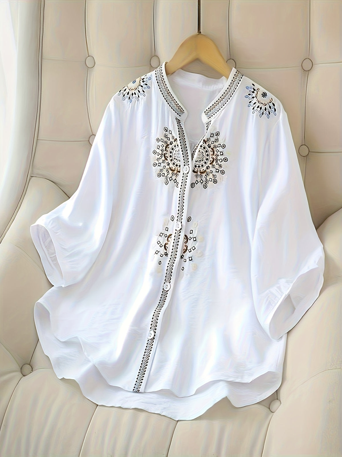 Fashionable Embroidered Short-Sleeve Shirt - White