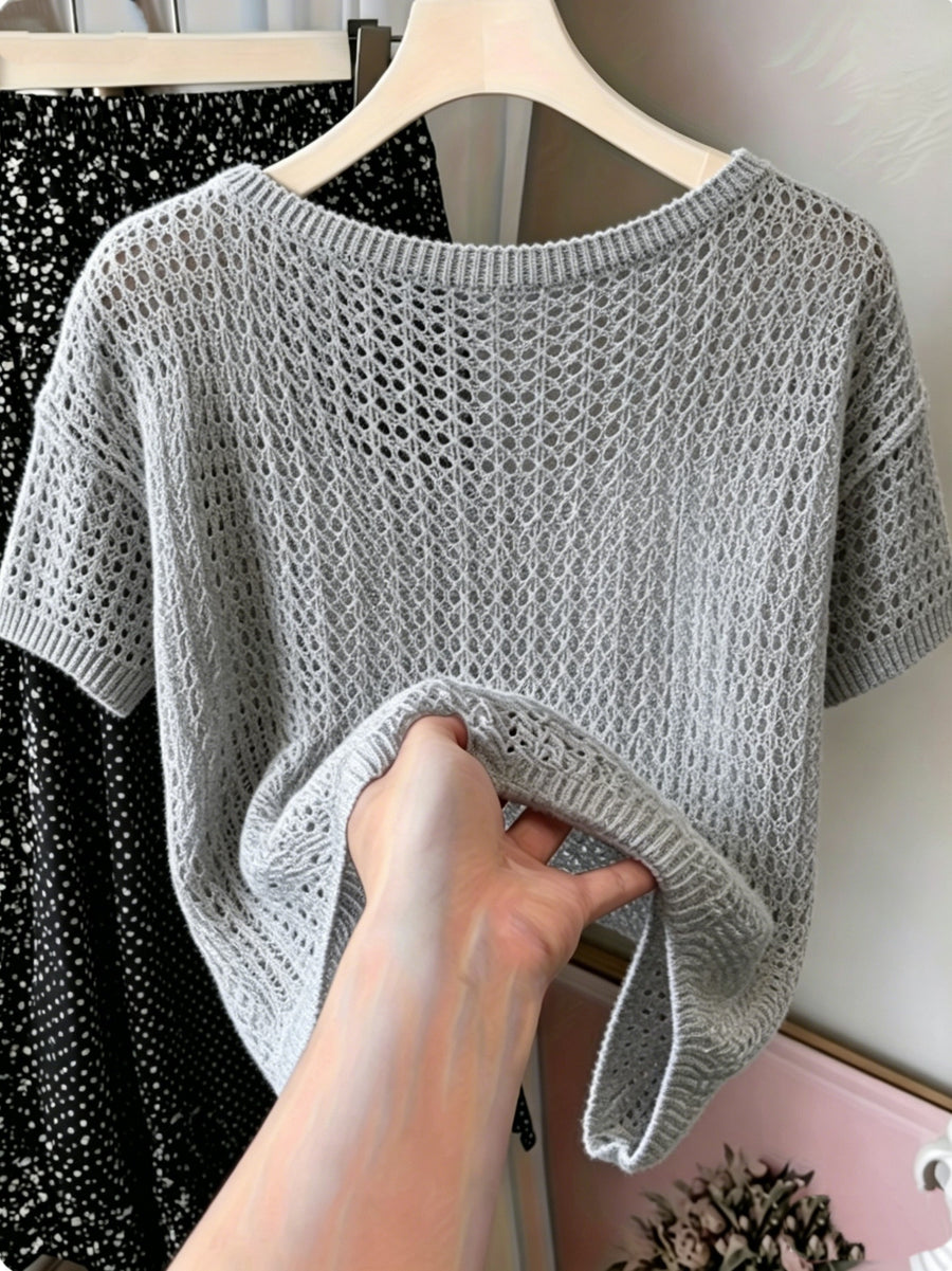 Women's Hollow Out Short Sleeve Blouse Sweater - Semi-Sheer Crochet Round Neck Lightweight Summer Top, Breathable Loose Pullover Blouse Suitable for Daily Wear & Vacation, Machine Washable Solid Color Crochet Knitwear - Grey