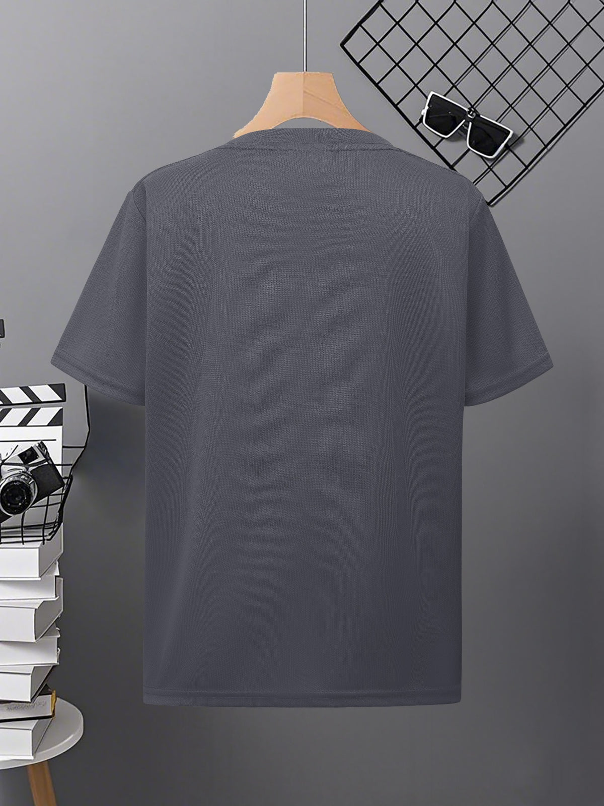 Men'S Vacation Style Palm Tree Print Short Sleeve T-Shirt New Summer Casual Breathable Crew Neck Top Suitable for Daily Outings Beach Wear Plus Size Comfortable Half Sleeve Male Tee - Graphite Color