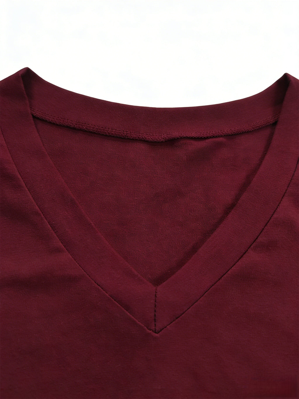 Women'S Fashion V-Neck Tee Featuring Relaxed Drop Shoulders - Burgundy