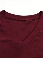 Women'S Fashion V-Neck Tee Featuring Relaxed Drop Shoulders - Burgundy